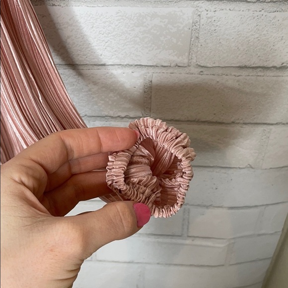 BB Dakota Cold Shoulder Pink Ruffle Blouse - Picture 7 of 14